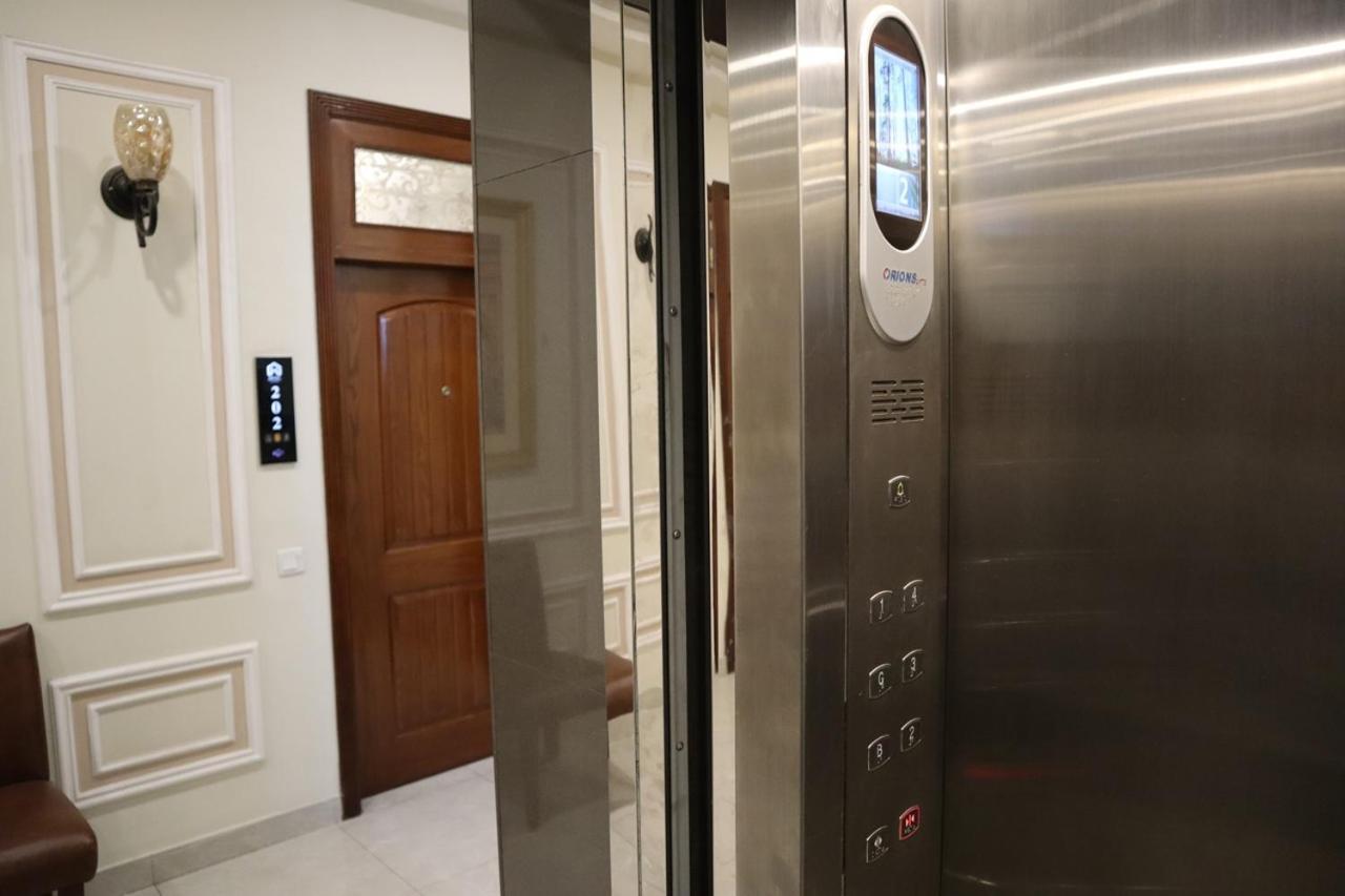 Hayyat Luxury Hotel Suites Λαχόρη Εξωτερικό φωτογραφία