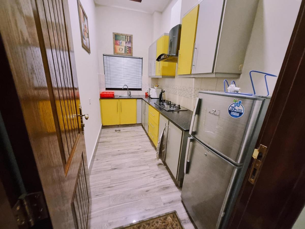 Hayyat Luxury Hotel Suites Λαχόρη Εξωτερικό φωτογραφία
