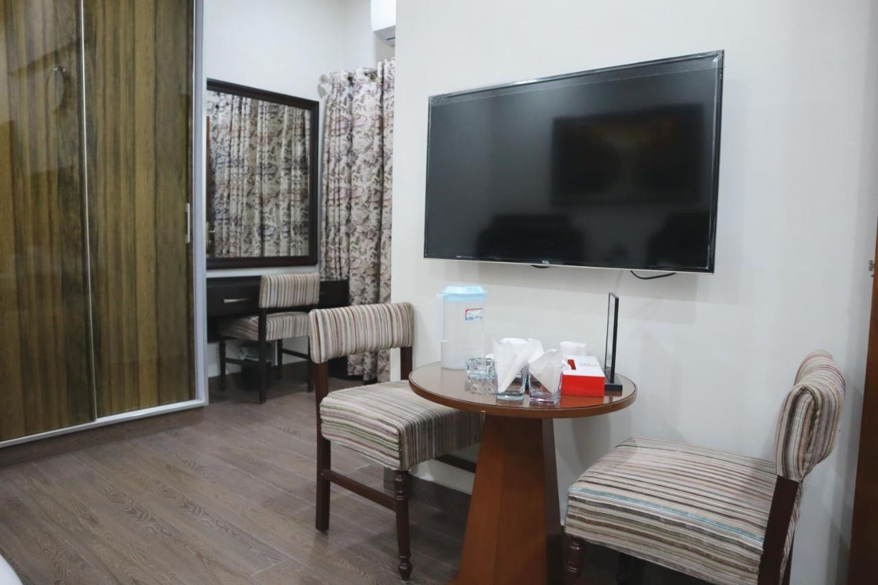 Hayyat Luxury Hotel Suites Λαχόρη Εξωτερικό φωτογραφία