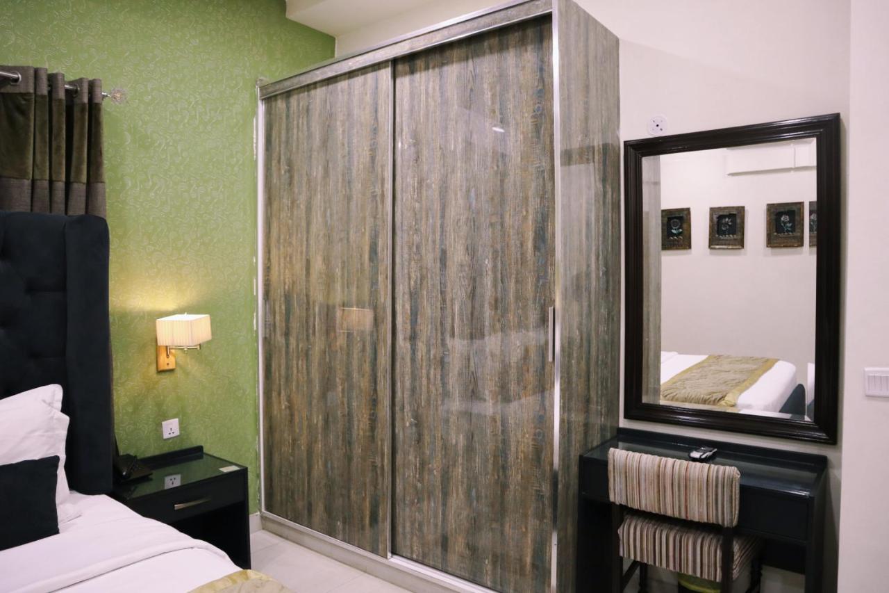 Hayyat Luxury Hotel Suites Λαχόρη Εξωτερικό φωτογραφία